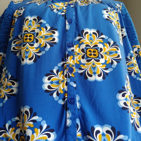 Crown & Ivy Petite Long Sleeve Spanish Motif Shirt - Picture 8 of 11